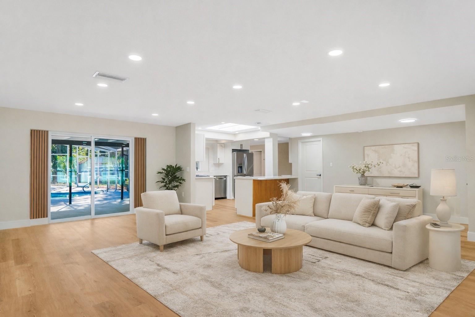 Image 5 of 48 For 2570 Derbyshire Boulevard