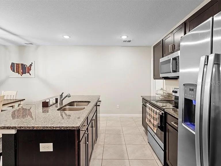 Image 11 of 20 For 635 Belgrove Street