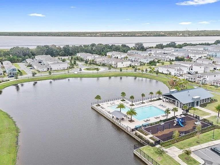 Image 20 of 20 For 635 Belgrove Street