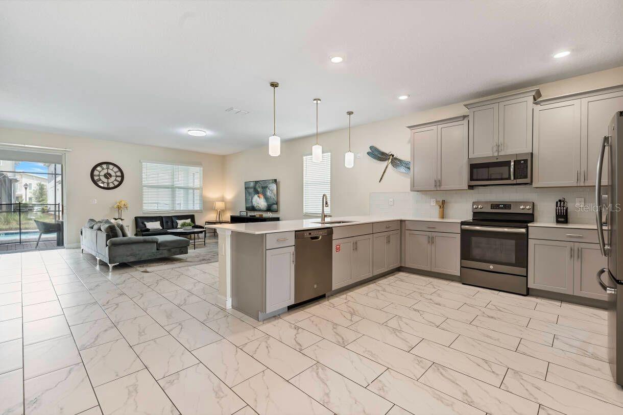 Image 15 of 33 For 4541 Target Boulevard