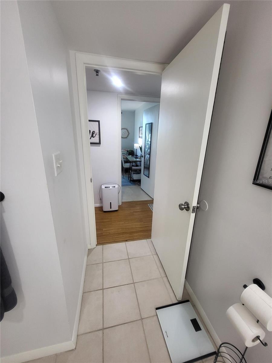 Image 13 of 25 For 701 Madison Avenue 414