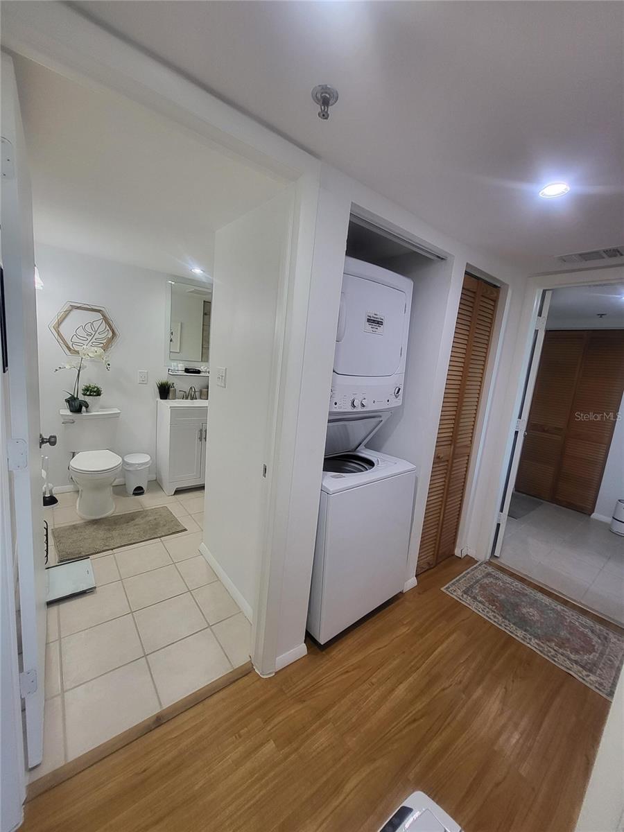 Image 14 of 25 For 701 Madison Avenue 414