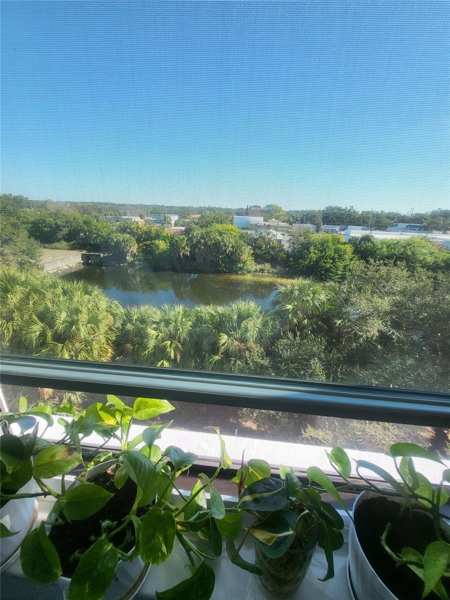 Image 19 of 25 For 701 Madison Avenue 414