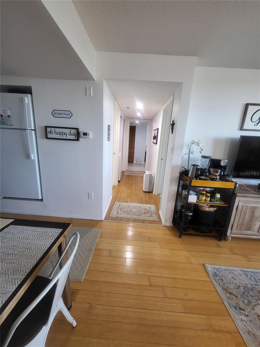 Image 6 of 25 For 701 Madison Avenue 414