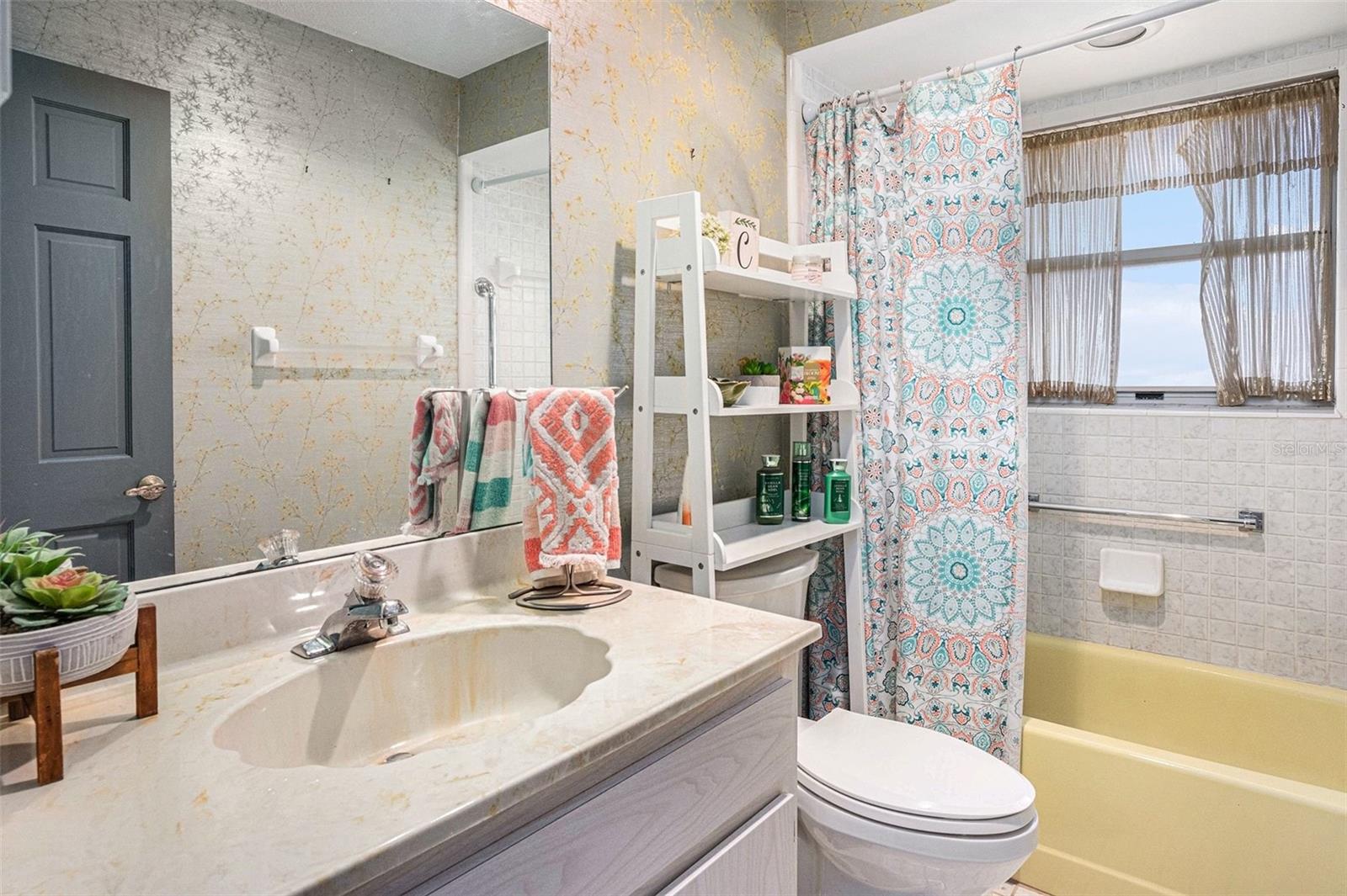 Image 12 of 14 For 2034 Claremont Drive