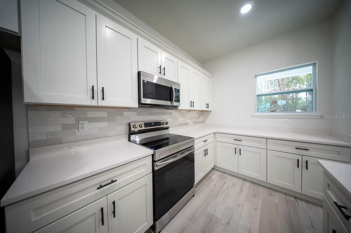 Image 10 of 33 For 6442 Sandborn Loop