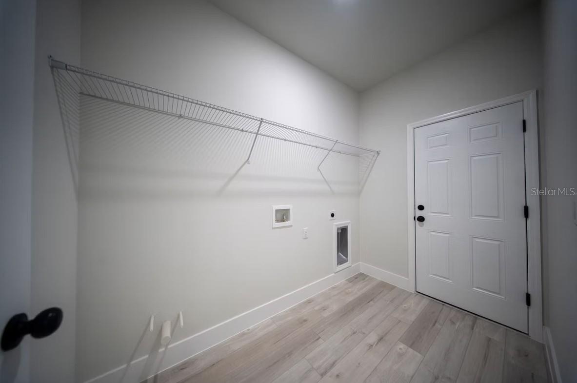 Image 25 of 33 For 6442 Sandborn Loop