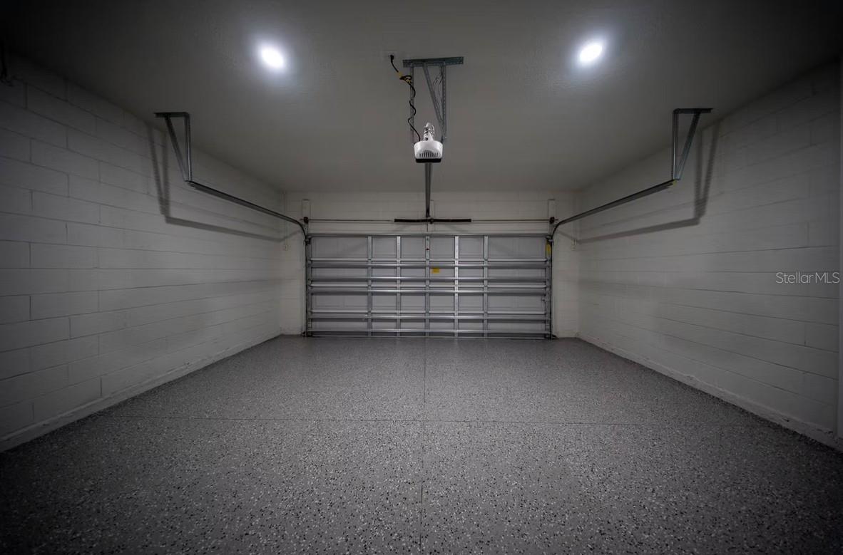 Image 6 of 33 For 6442 Sandborn Loop