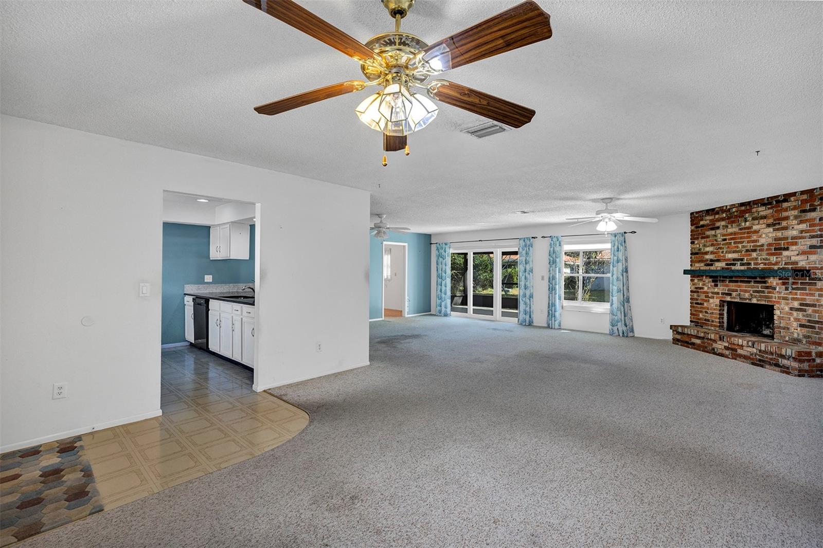 Image 12 of 39 For 10611 Deergrass Lane