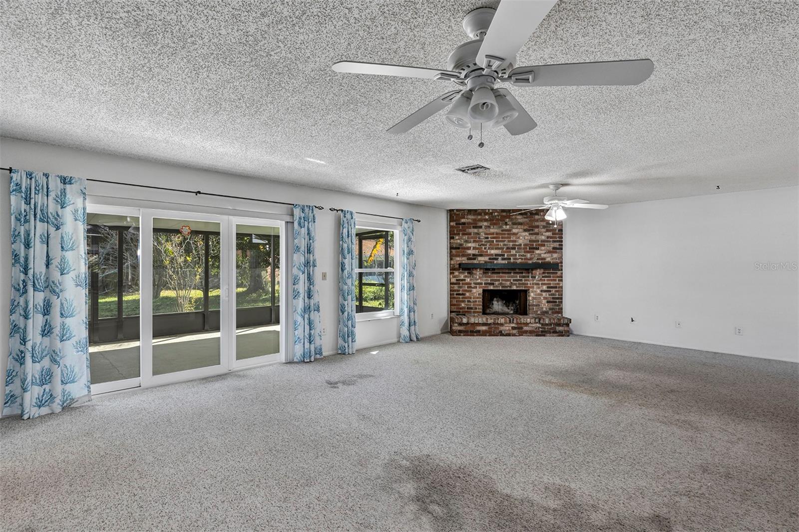 Image 13 of 39 For 10611 Deergrass Lane