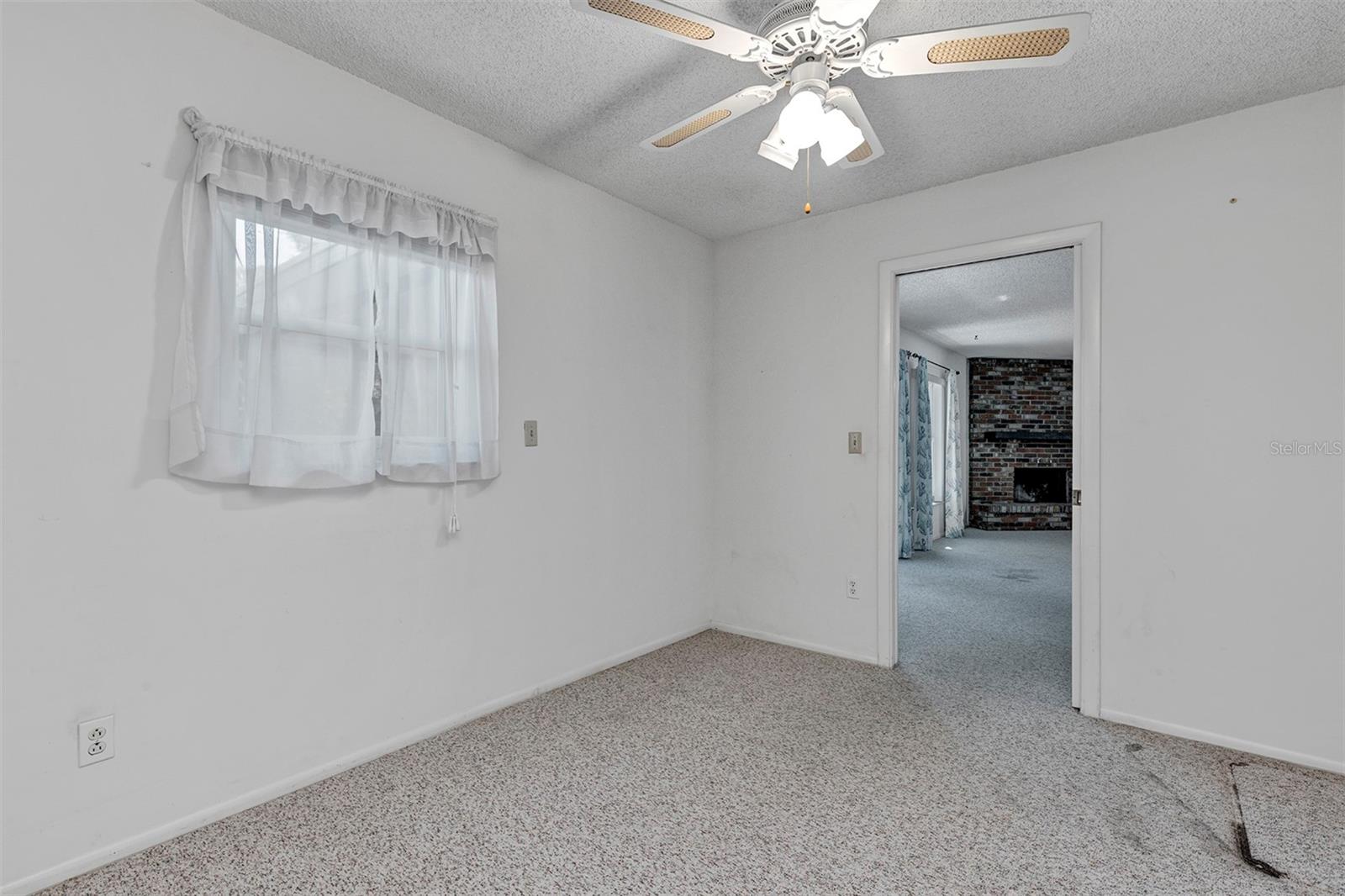 Image 16 of 39 For 10611 Deergrass Lane