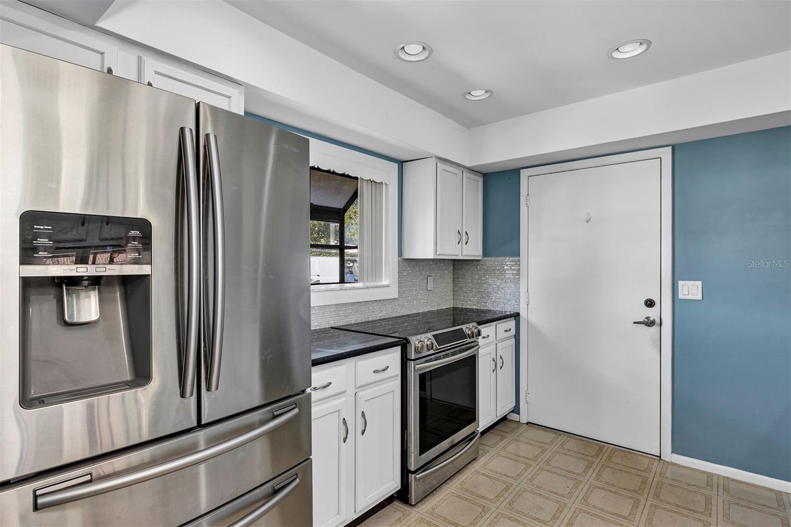 Image 4 of 39 For 10611 Deergrass Lane