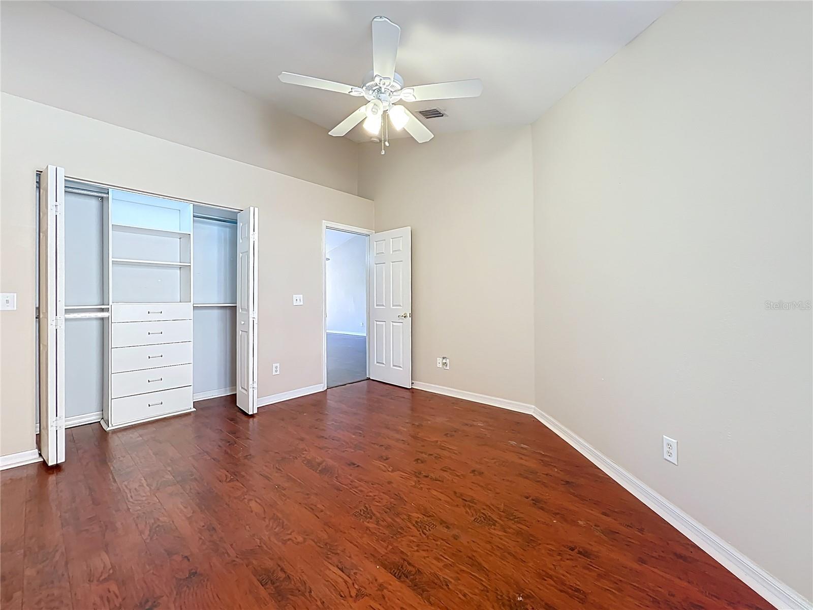 Image 17 of 44 For 100 Silver Sea Road