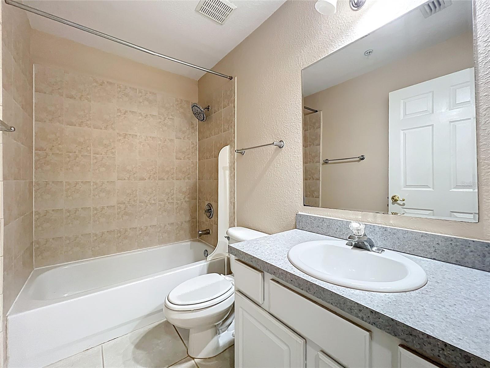 Image 19 of 44 For 100 Silver Sea Road