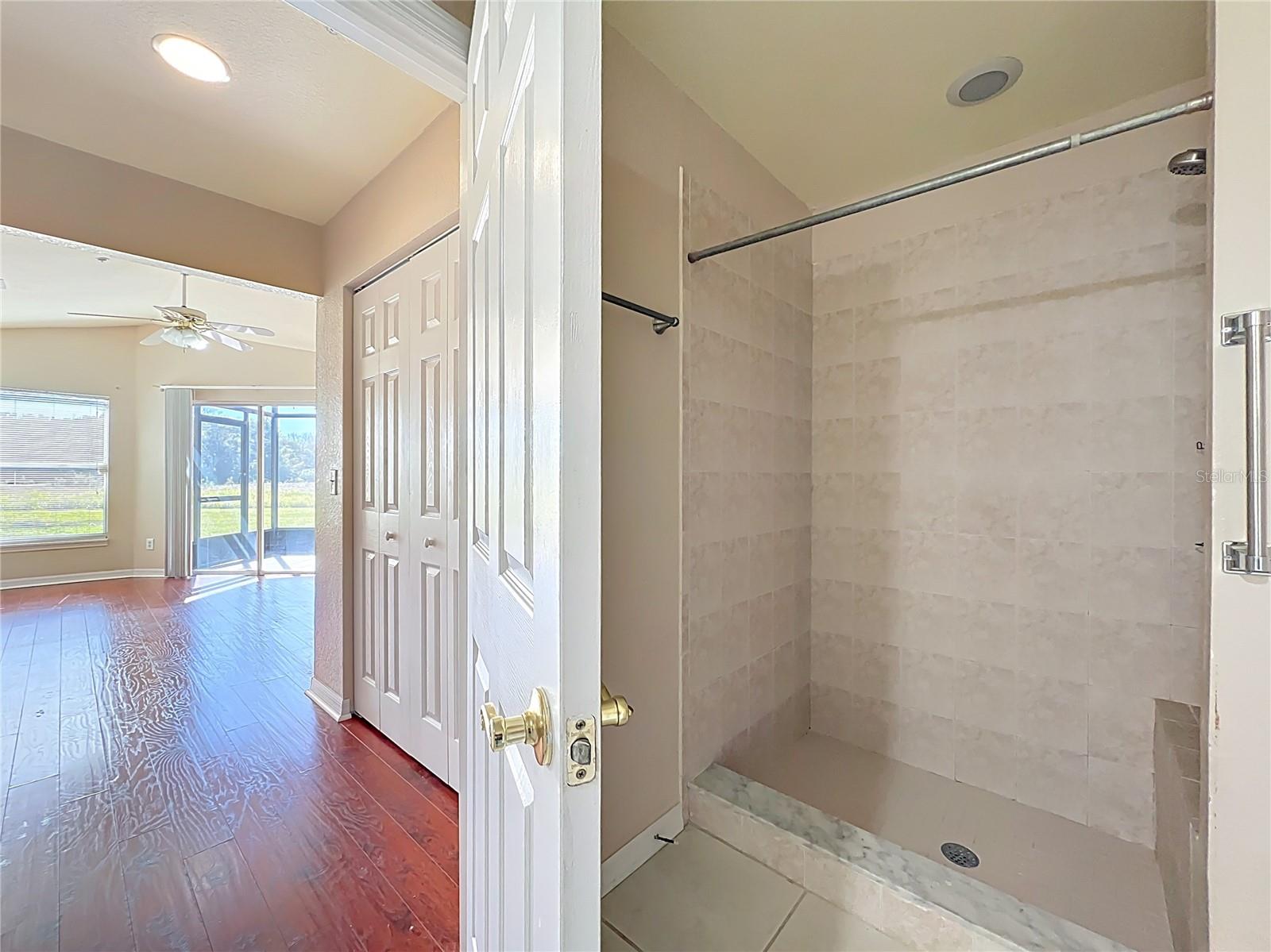 Image 28 of 44 For 100 Silver Sea Road