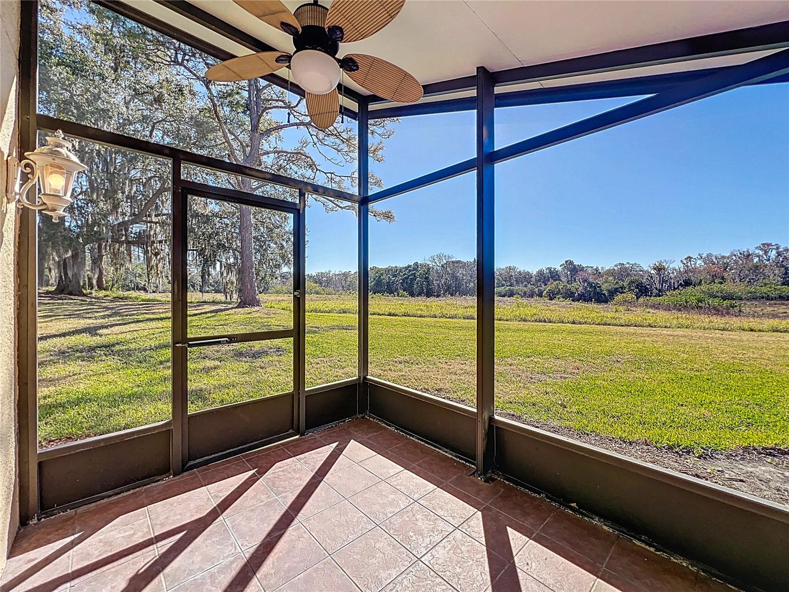 Image 33 of 44 For 100 Silver Sea Road