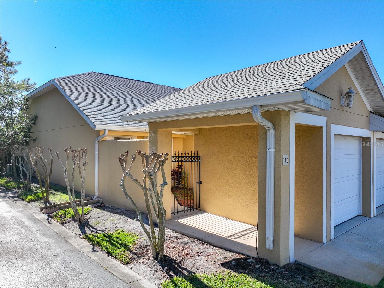 Image 4 of 44 For 100 Silver Sea Road