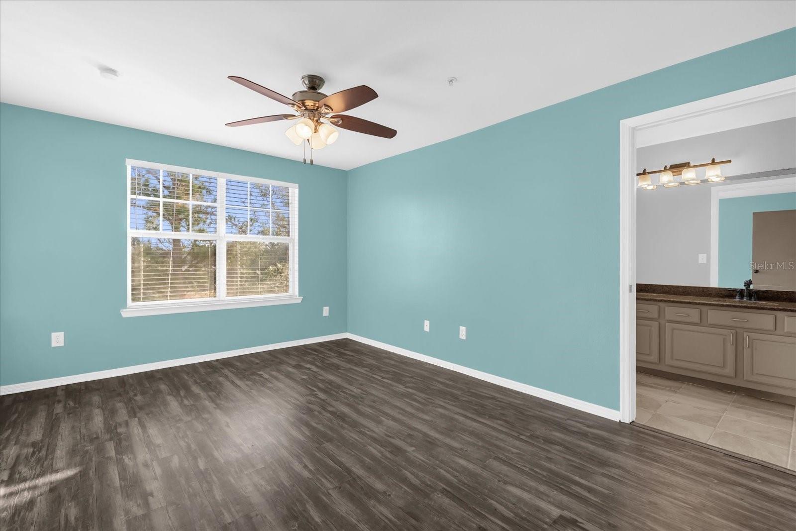 Image 14 of 28 For 413 Summit Ridge Place 315