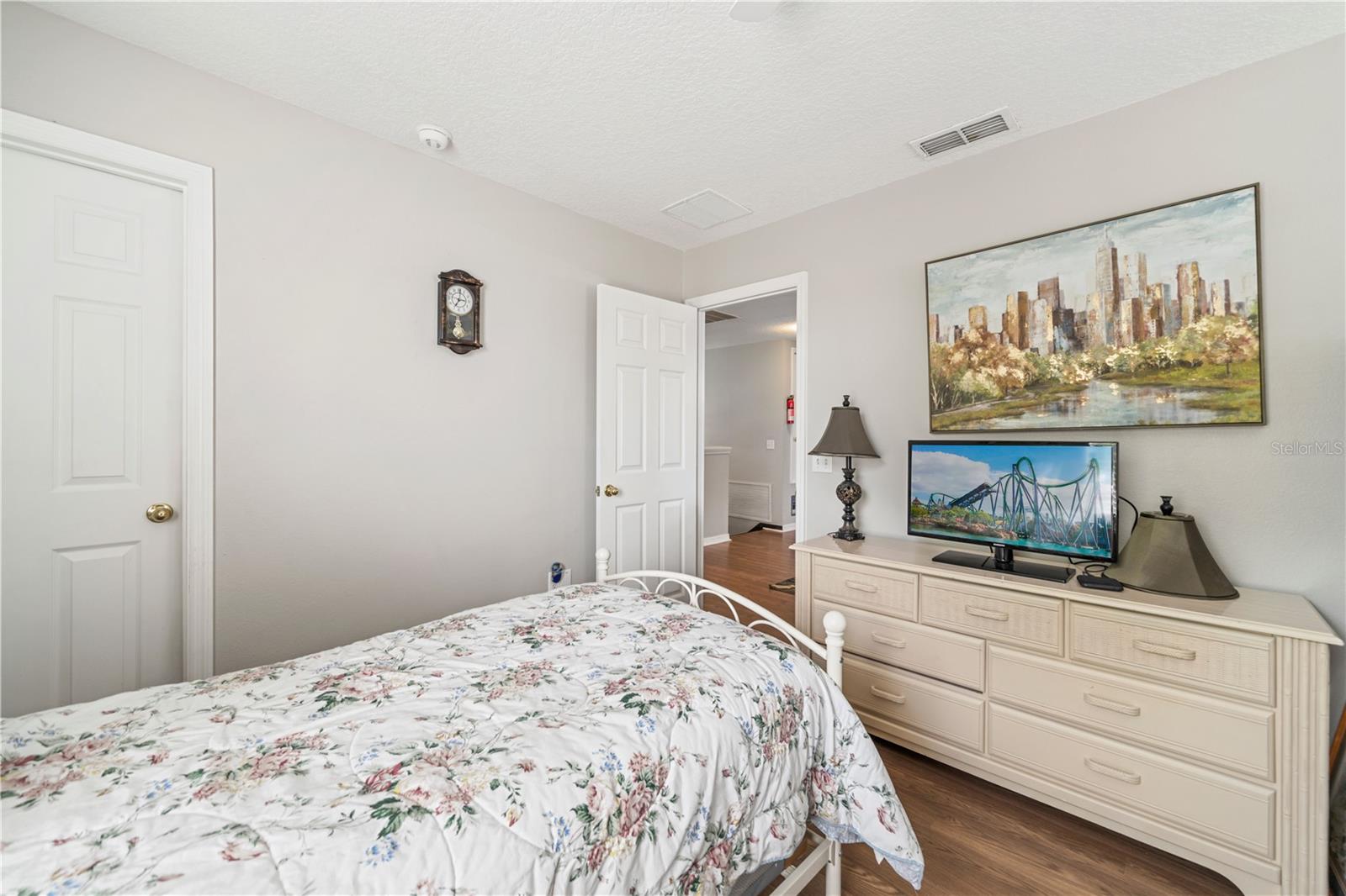 Image 17 of 21 For 1704 Pine Ridge Drive