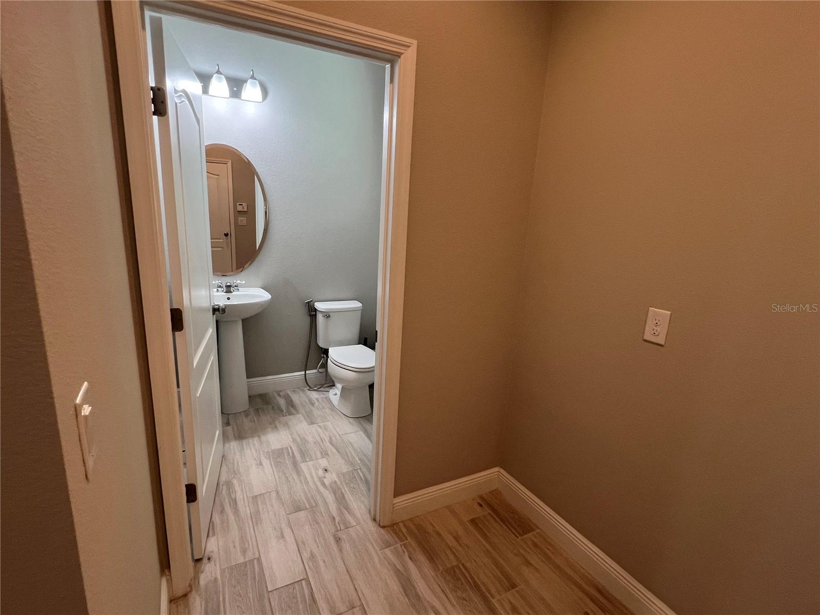 Image 14 of 60 For 15784 Sweet Limetta Drive