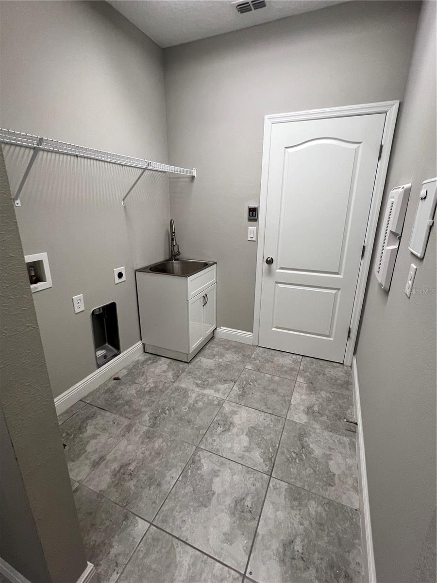 Image 37 of 60 For 15784 Sweet Limetta Drive