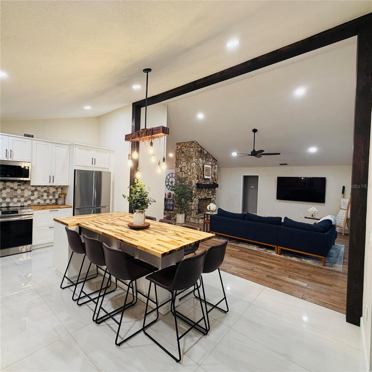 Image 4 of 20 For 6416 Saint Partin Place