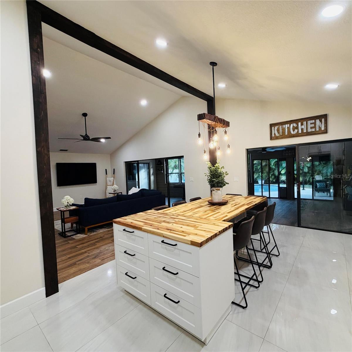 Image 5 of 20 For 6416 Saint Partin Place