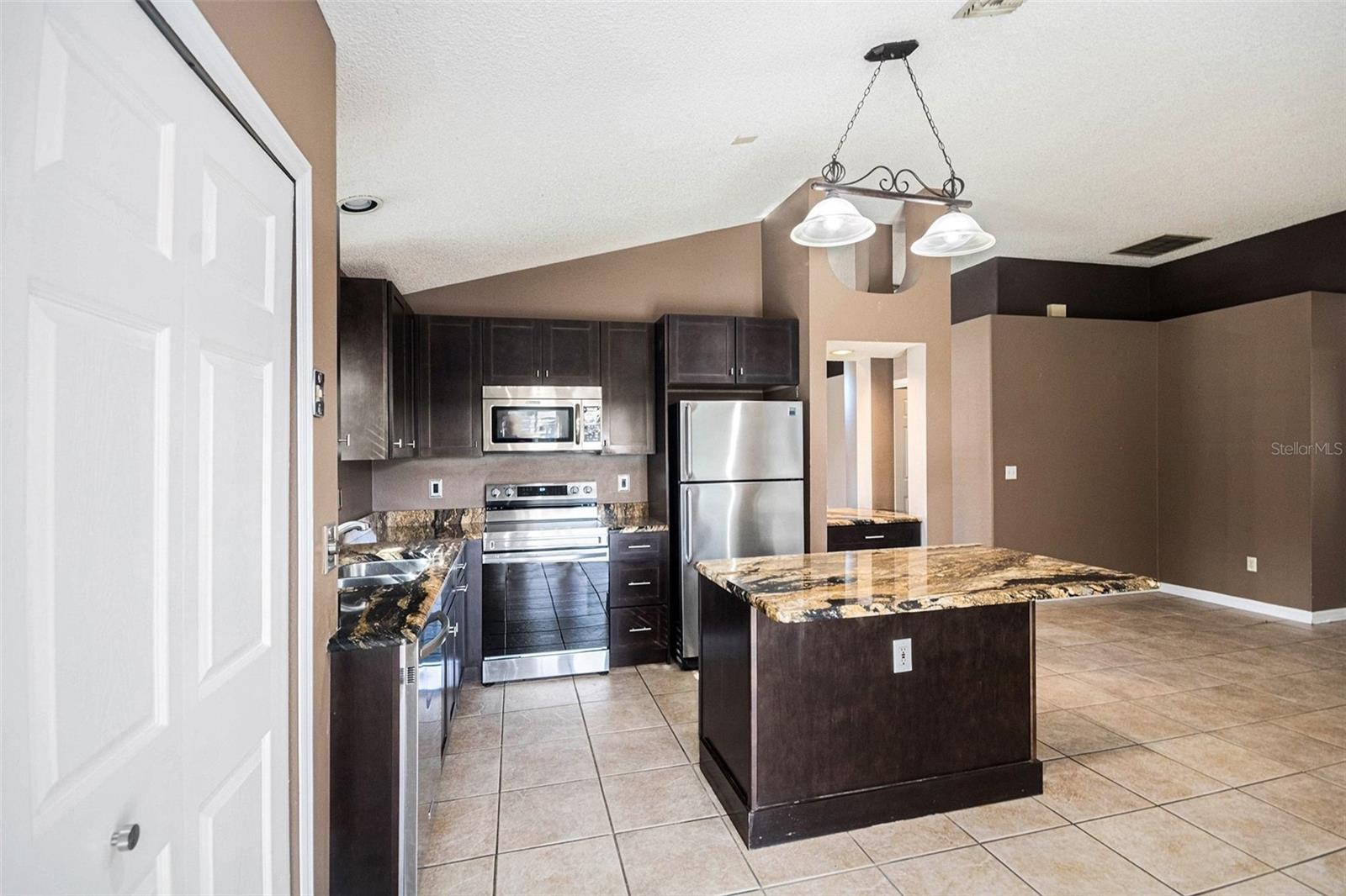 Image 12 of 28 For 1667 Sand Key Circle