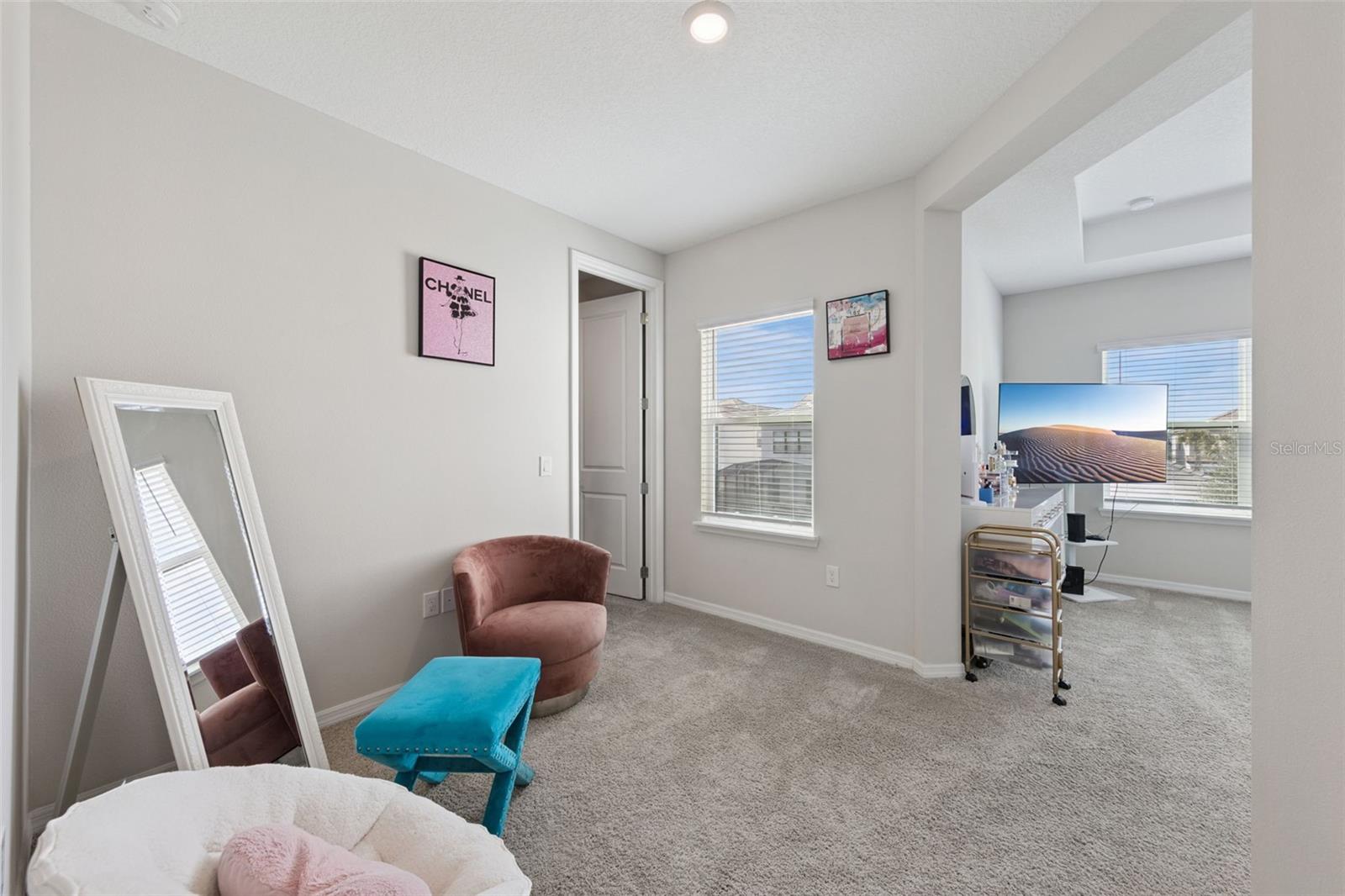 Image 18 of 39 For 1418 Lone Feather Trail