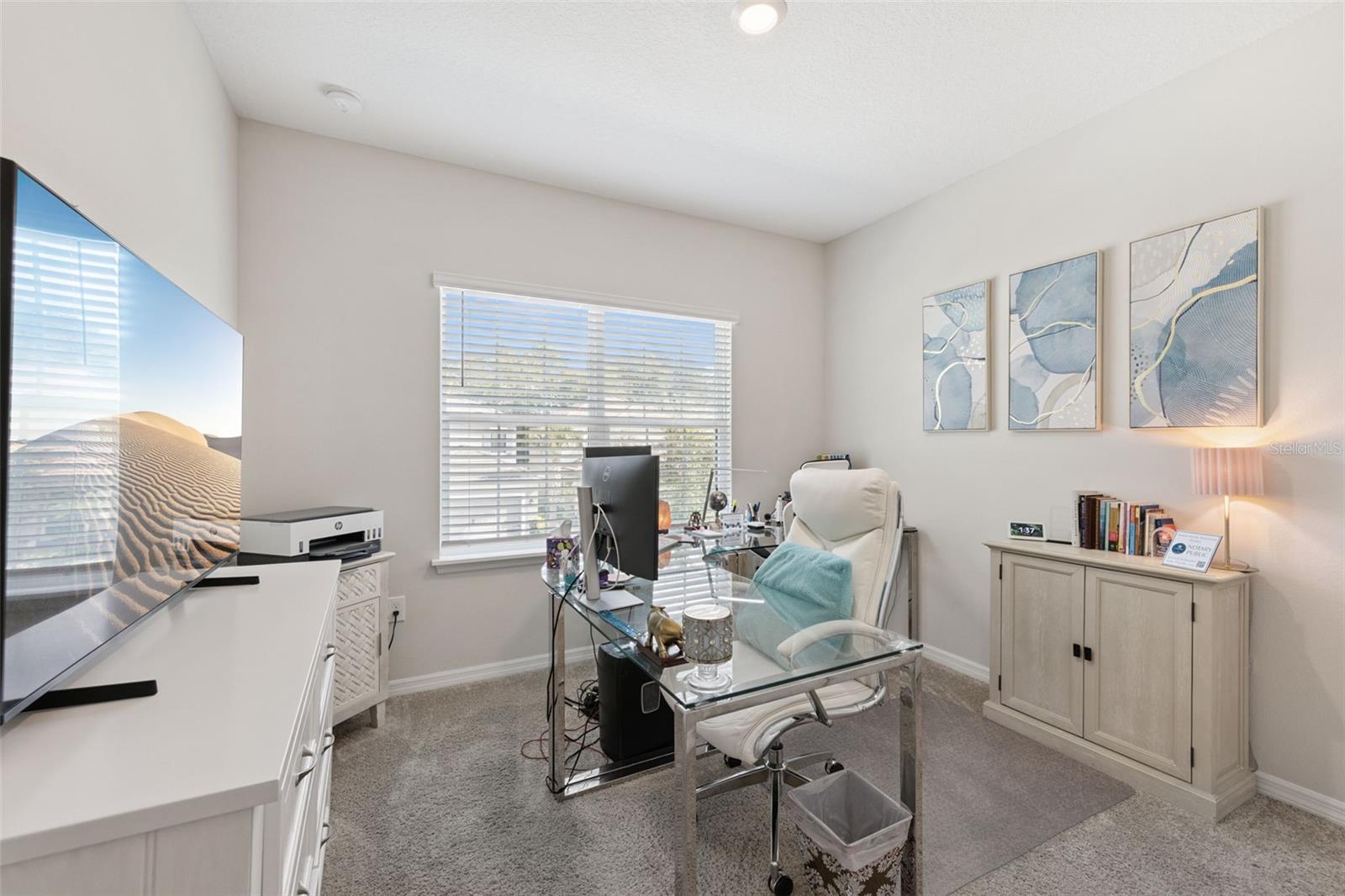 Image 20 of 39 For 1418 Lone Feather Trail