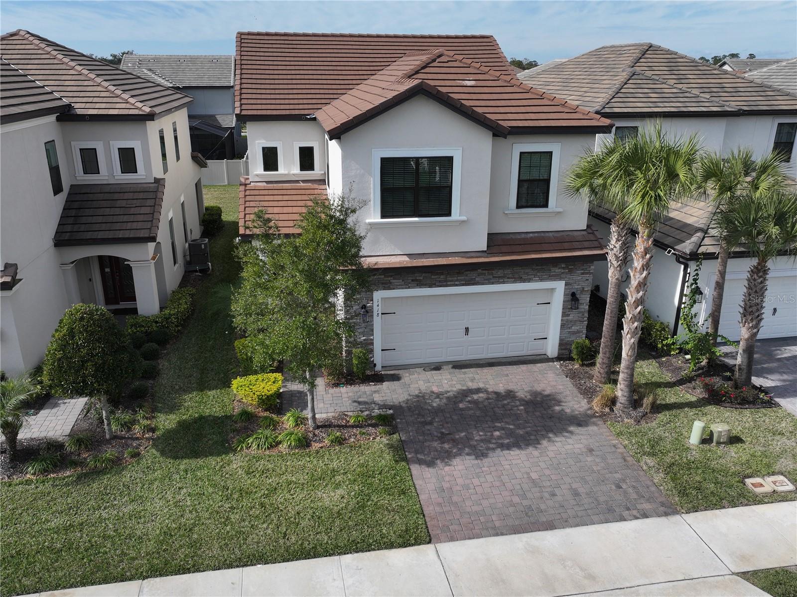 Image 29 of 39 For 1418 Lone Feather Trail