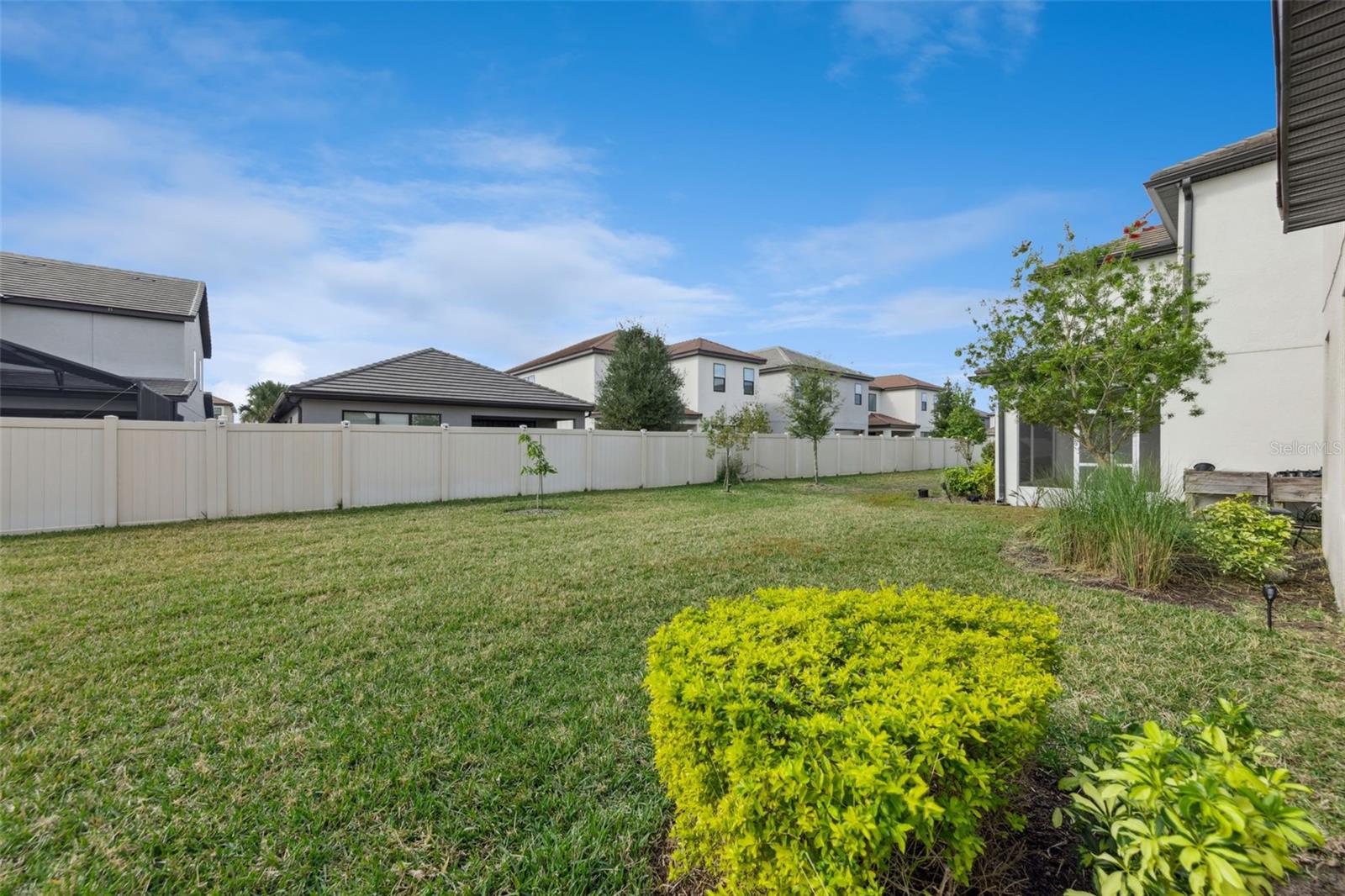 Image 35 of 39 For 1418 Lone Feather Trail