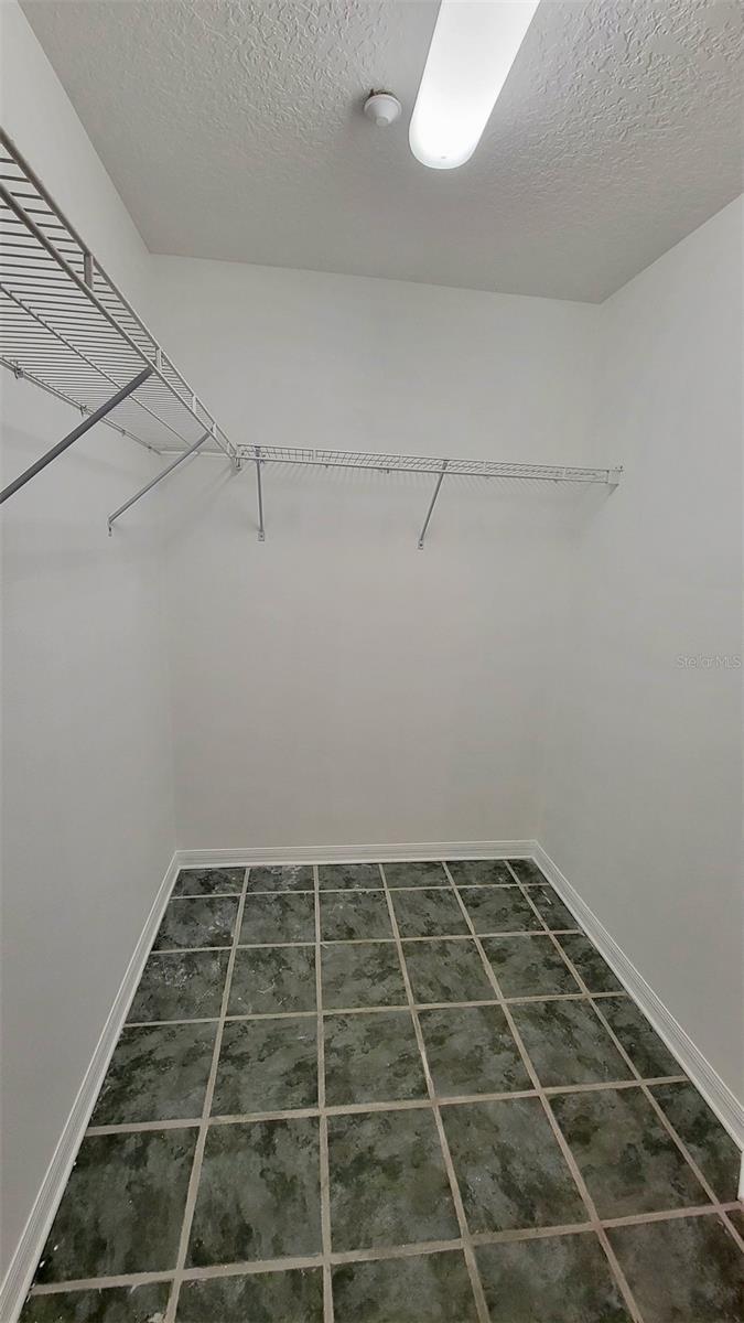 Image 21 of 27 For 2800 Hammock Grove Road