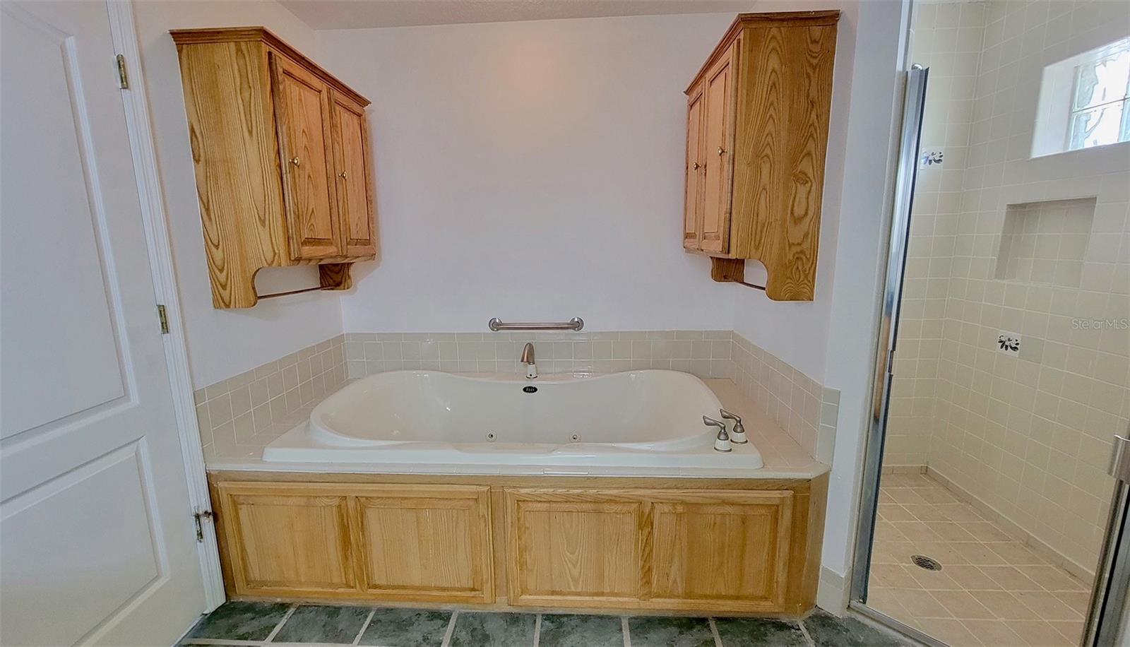 Image 24 of 27 For 2800 Hammock Grove Road