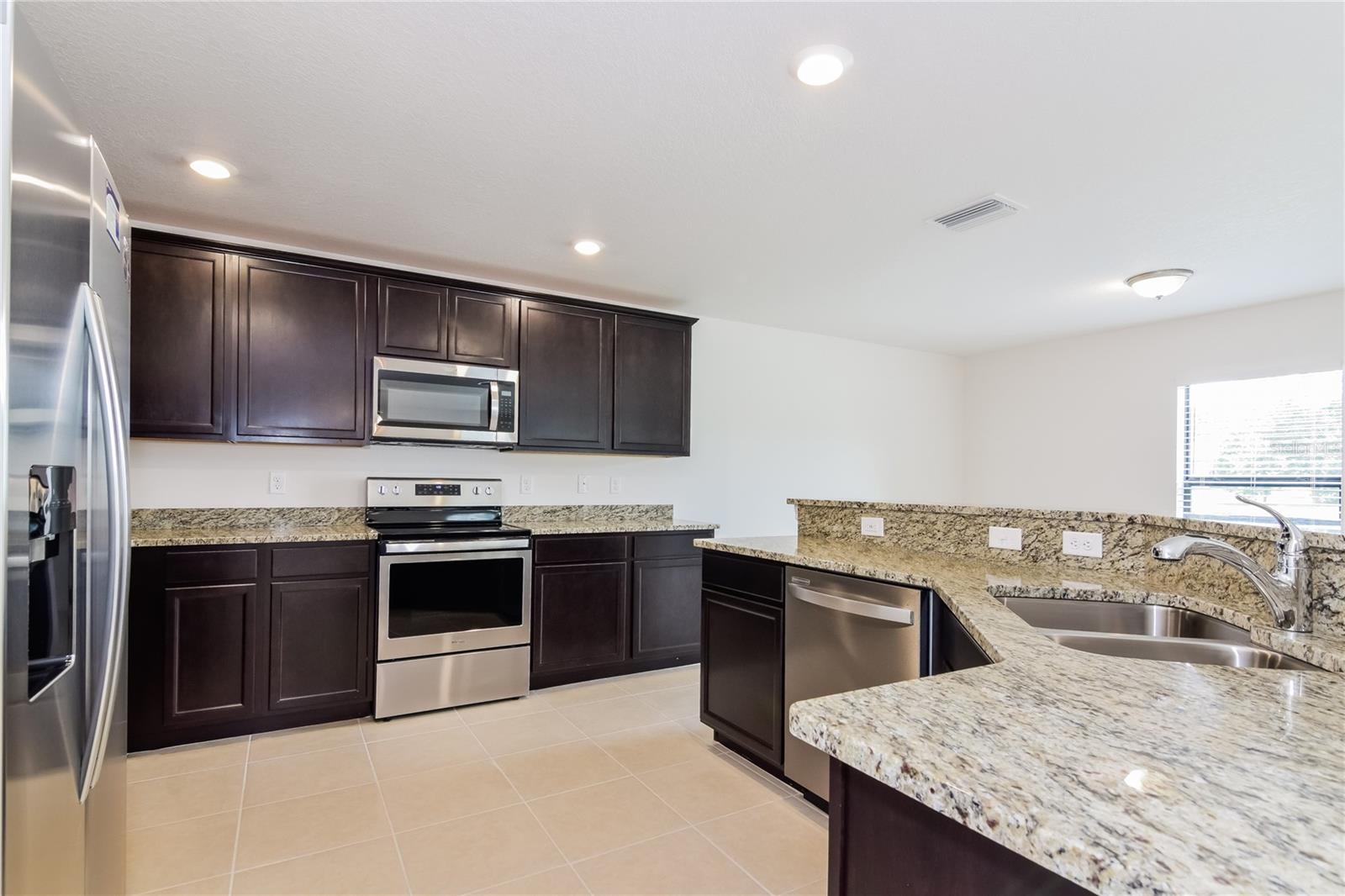 Image 6 of 16 For 8512 Silverbell Loop