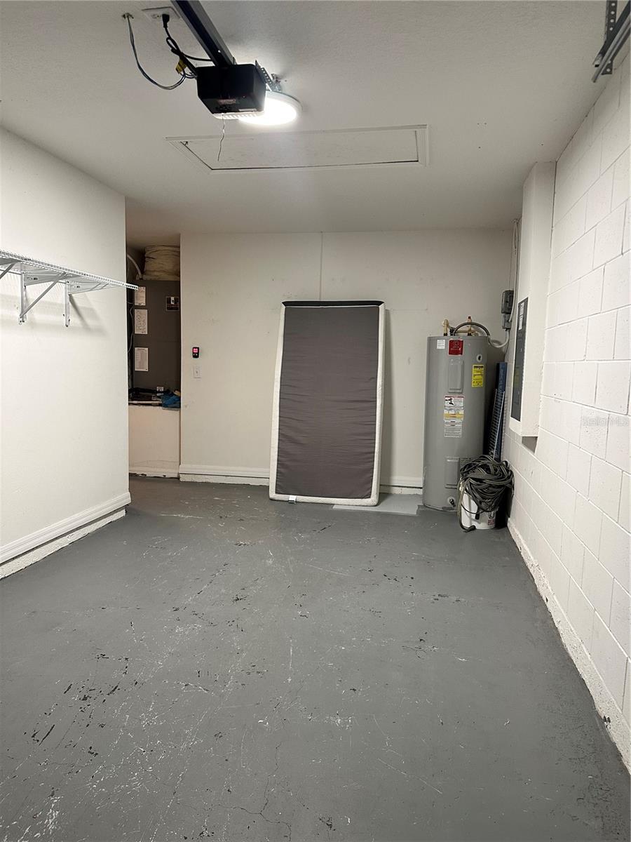 Image 19 of 31 For 1838 Royal Ridge Drive