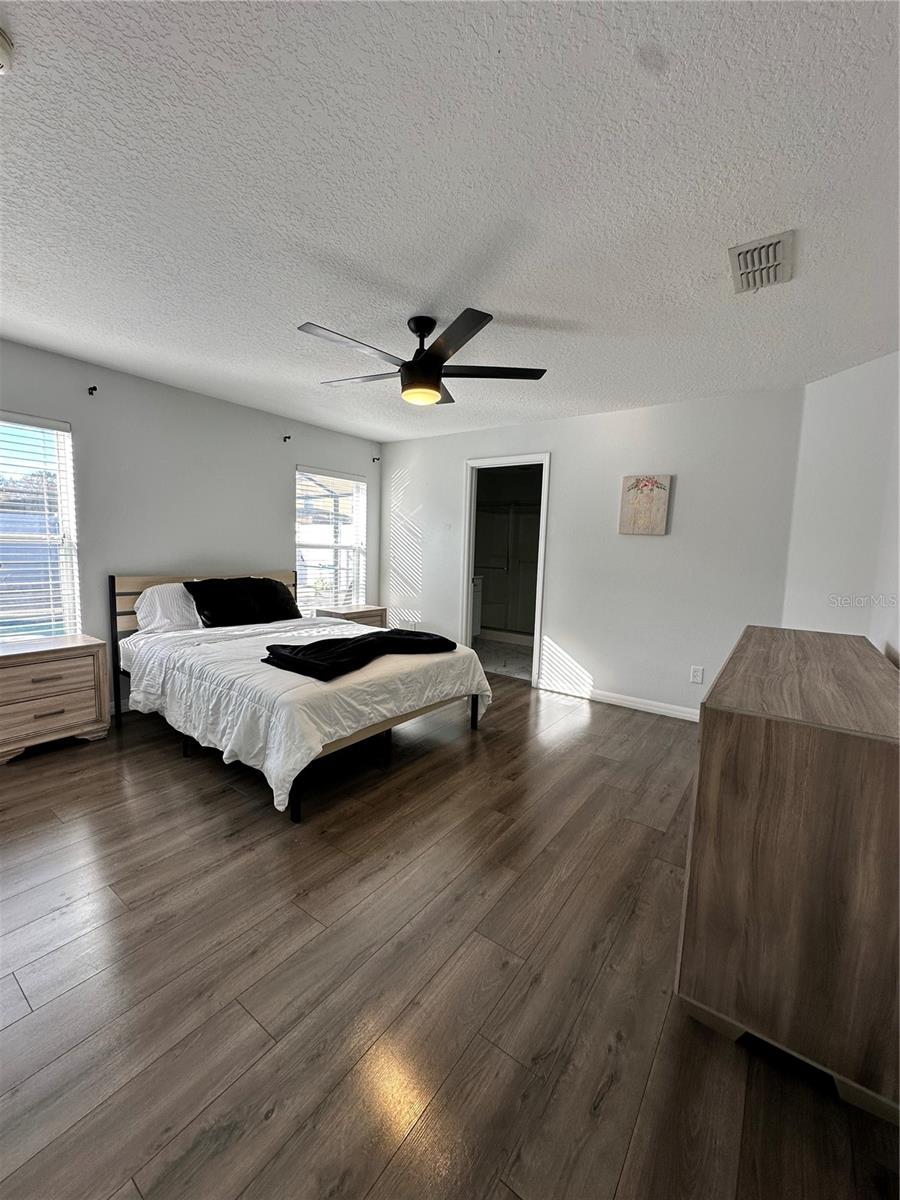 Image 21 of 31 For 1838 Royal Ridge Drive