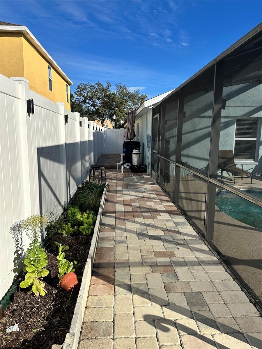 Image 3 of 31 For 1838 Royal Ridge Drive