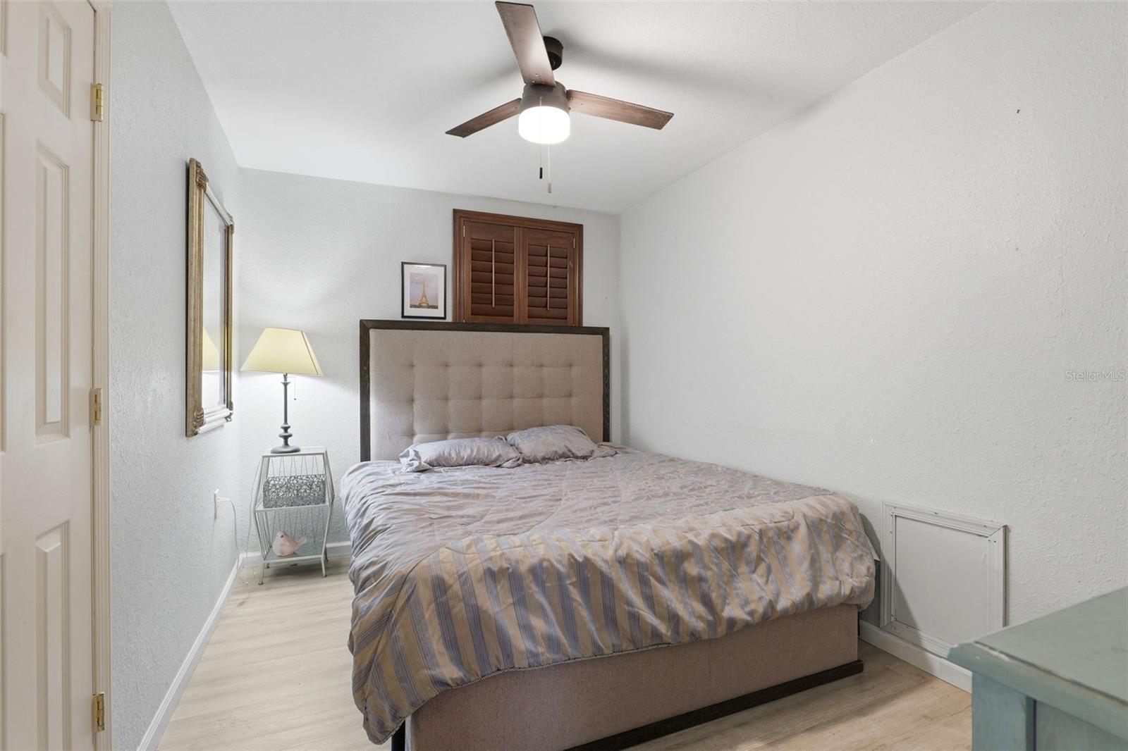 Image 15 of 24 For 518 Wisteria Drive