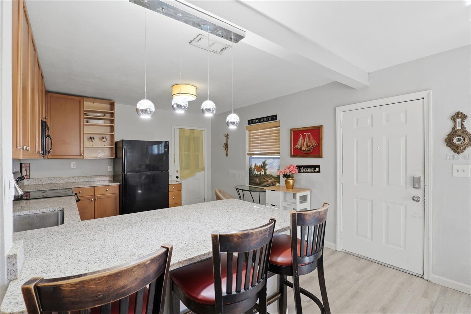 Image 17 of 24 For 518 Wisteria Drive