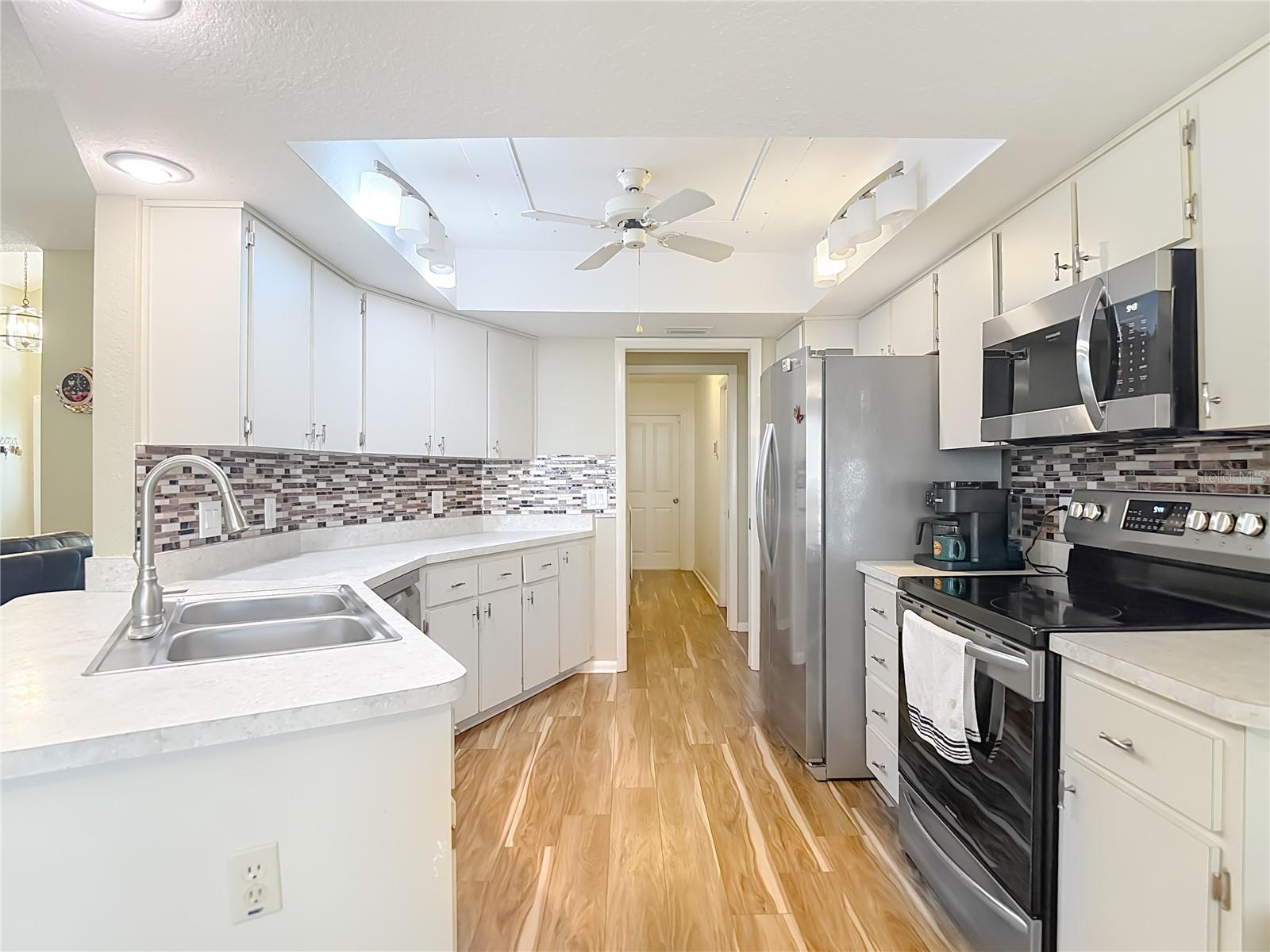 Image 11 of 37 For 9241 Angora Street