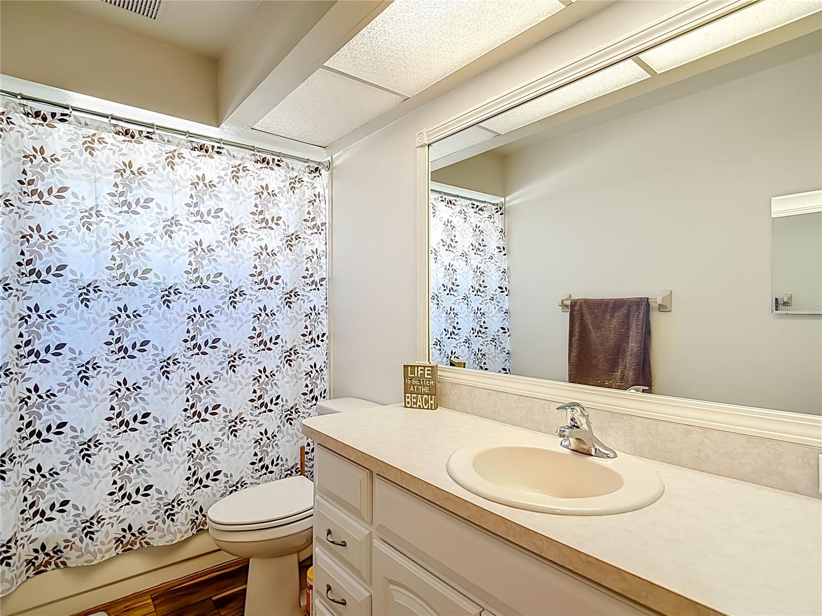 Image 25 of 37 For 9241 Angora Street