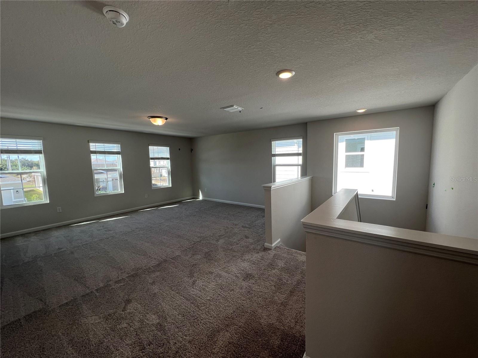 Image 10 of 12 For 1024 Griffon Avenue