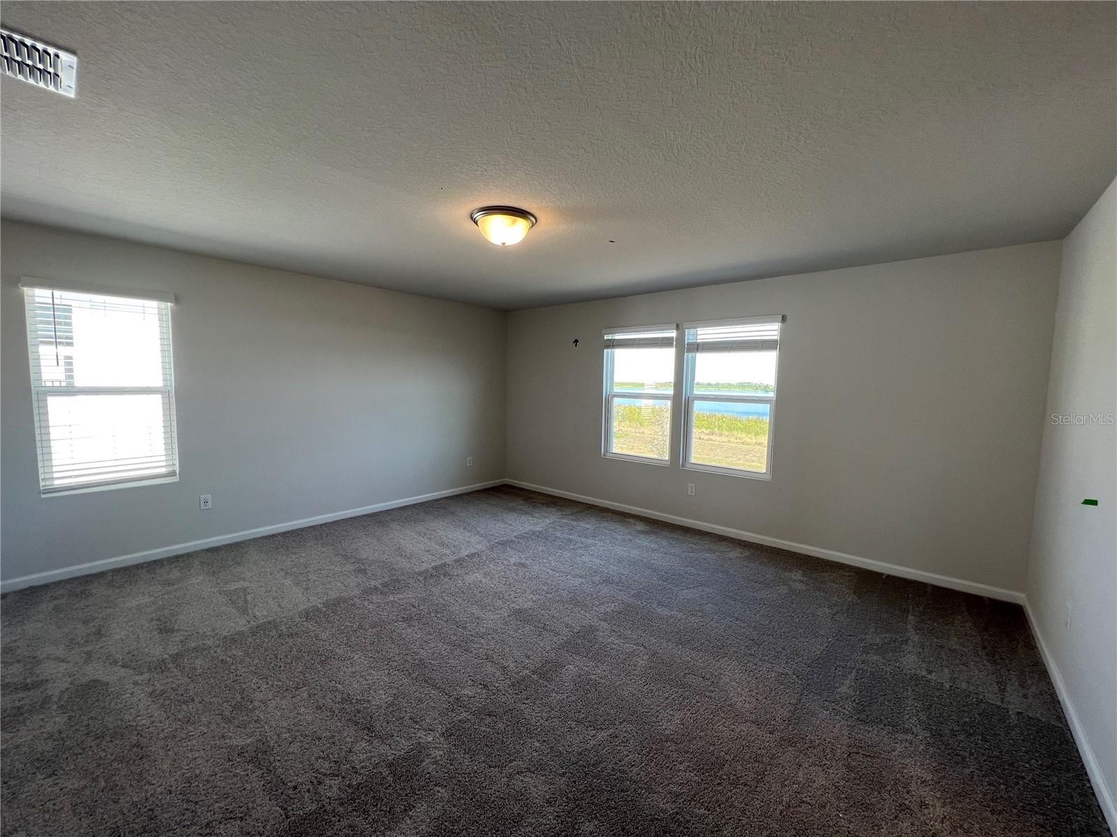 Image 11 of 12 For 1024 Griffon Avenue