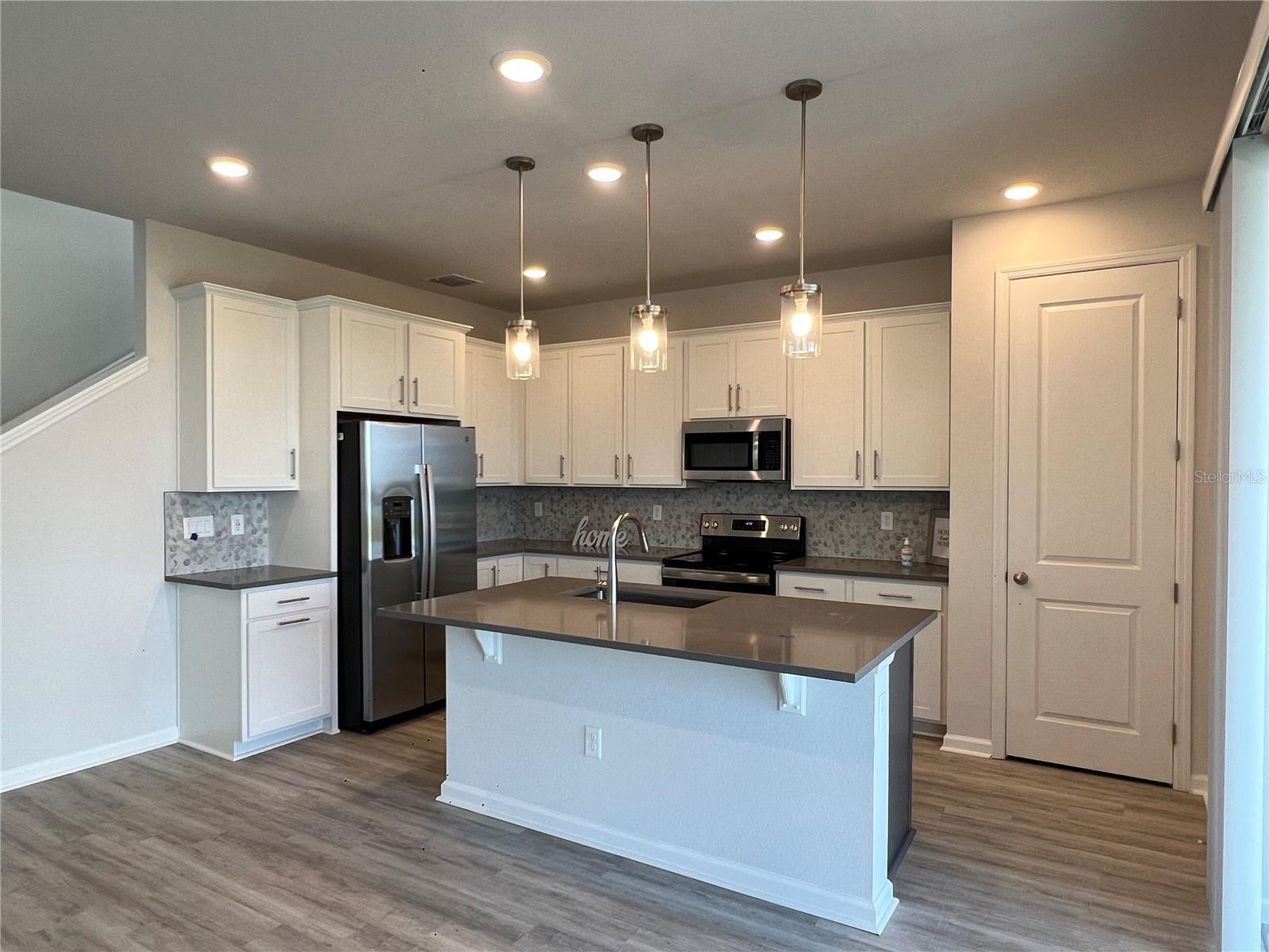 Image 2 of 12 For 1024 Griffon Avenue