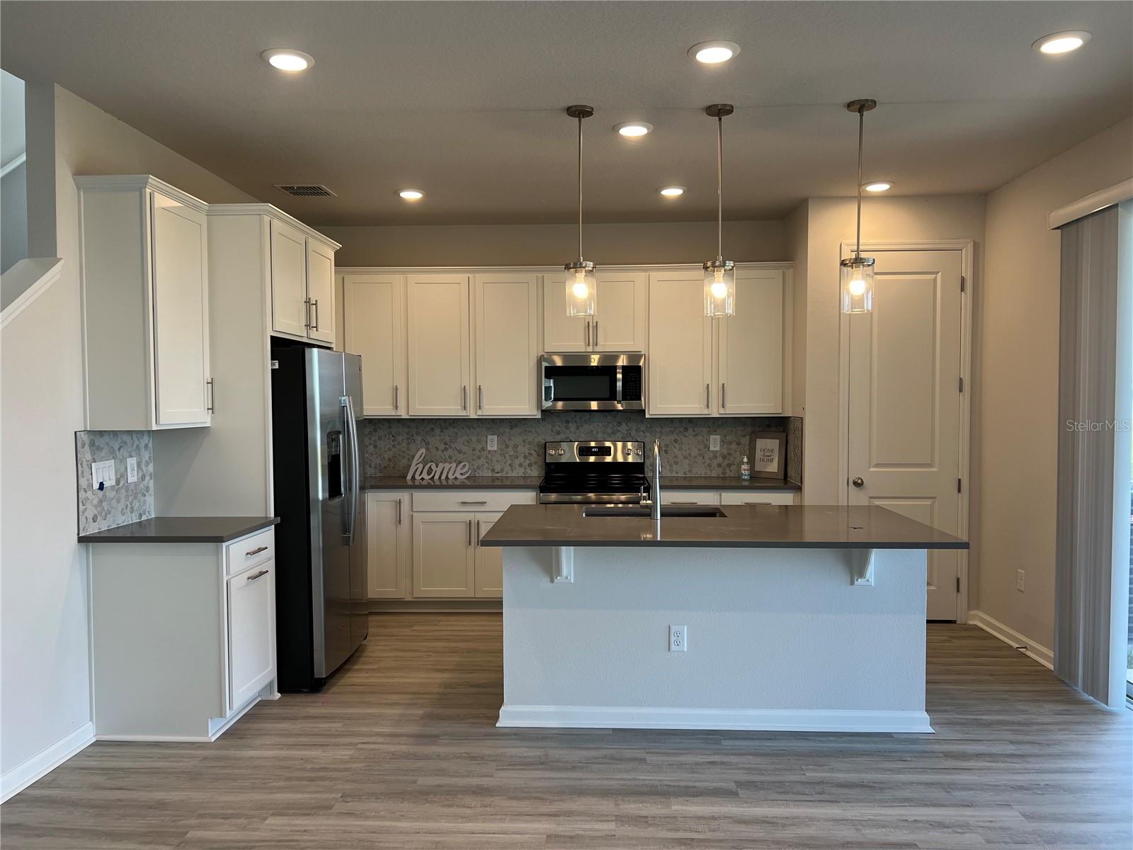 Image 3 of 12 For 1024 Griffon Avenue