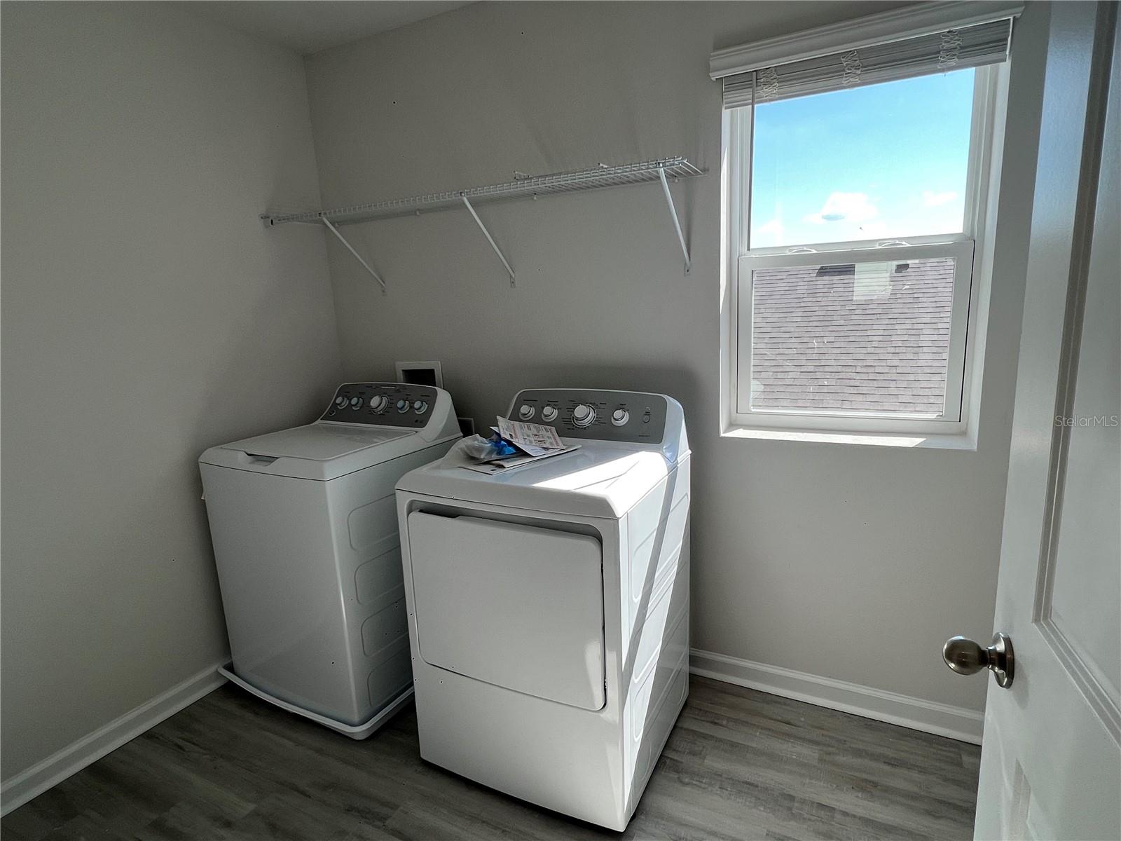 Image 9 of 12 For 1024 Griffon Avenue