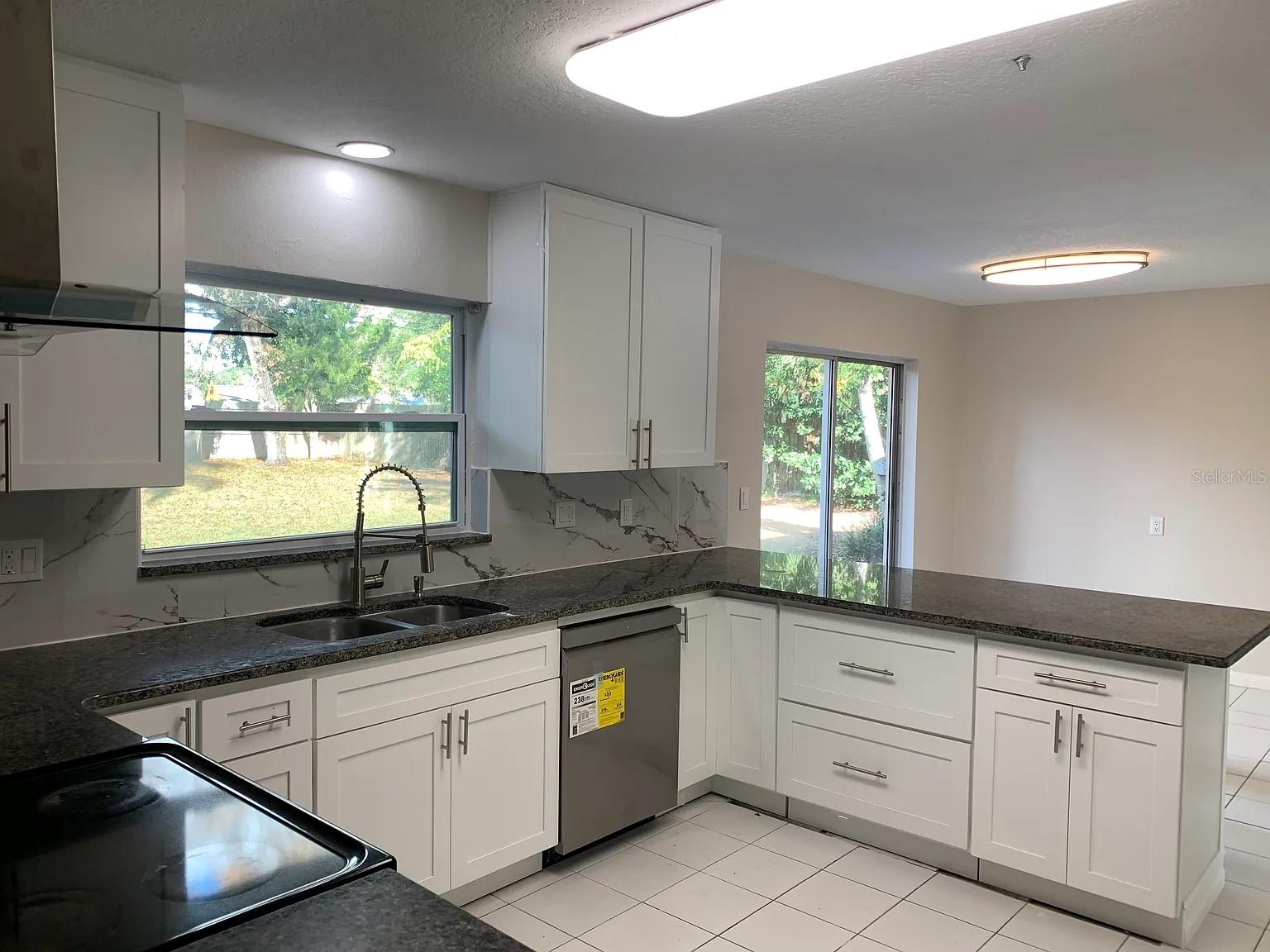 Image 4 of 13 For 305 Sweetwater Creek Drive