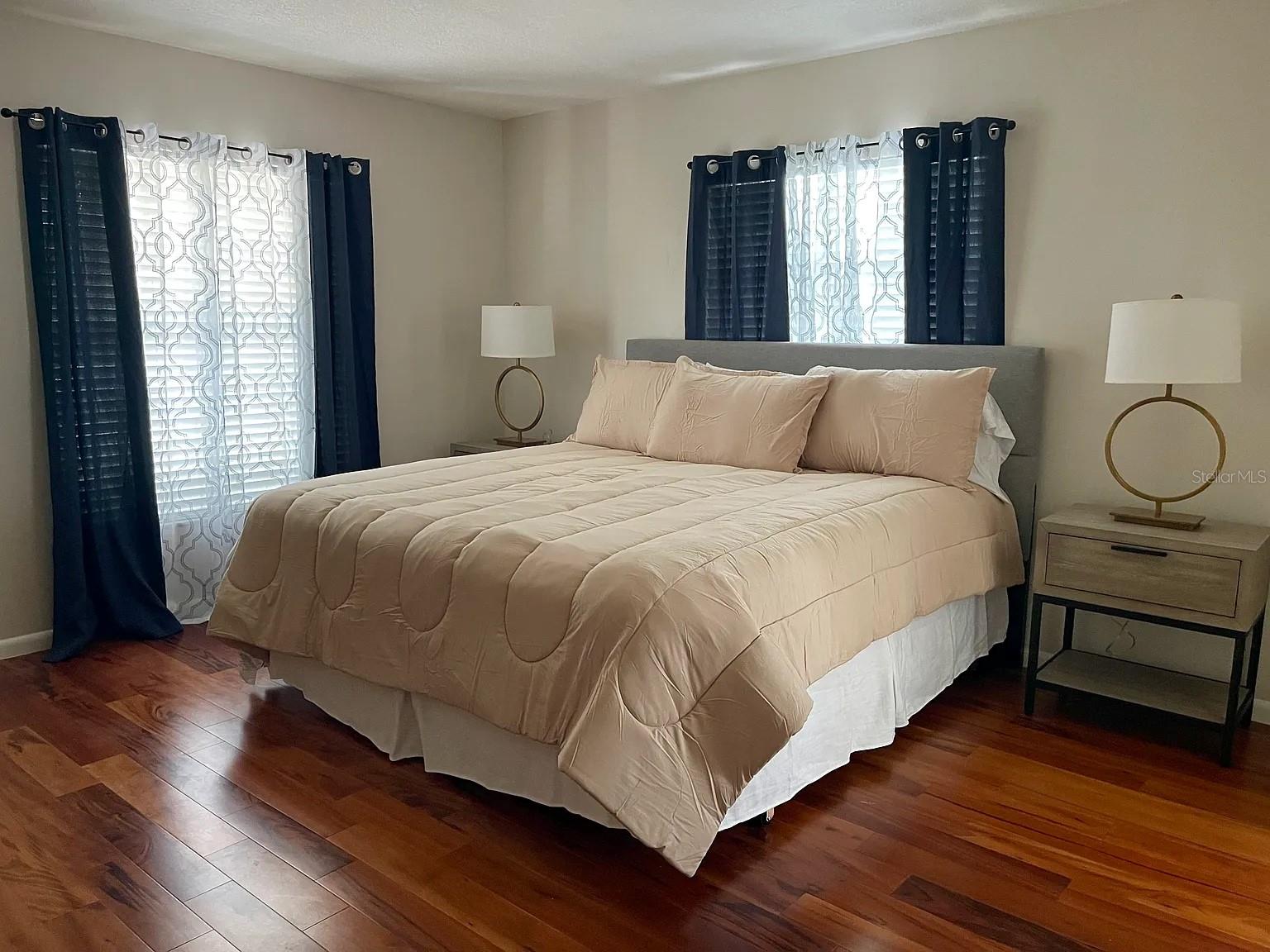 Image 5 of 13 For 305 Sweetwater Creek Drive