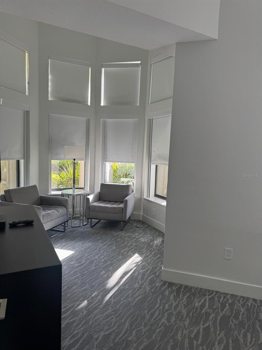 Image 15 of 40 For 14501 Grove Resort Avenue 3135